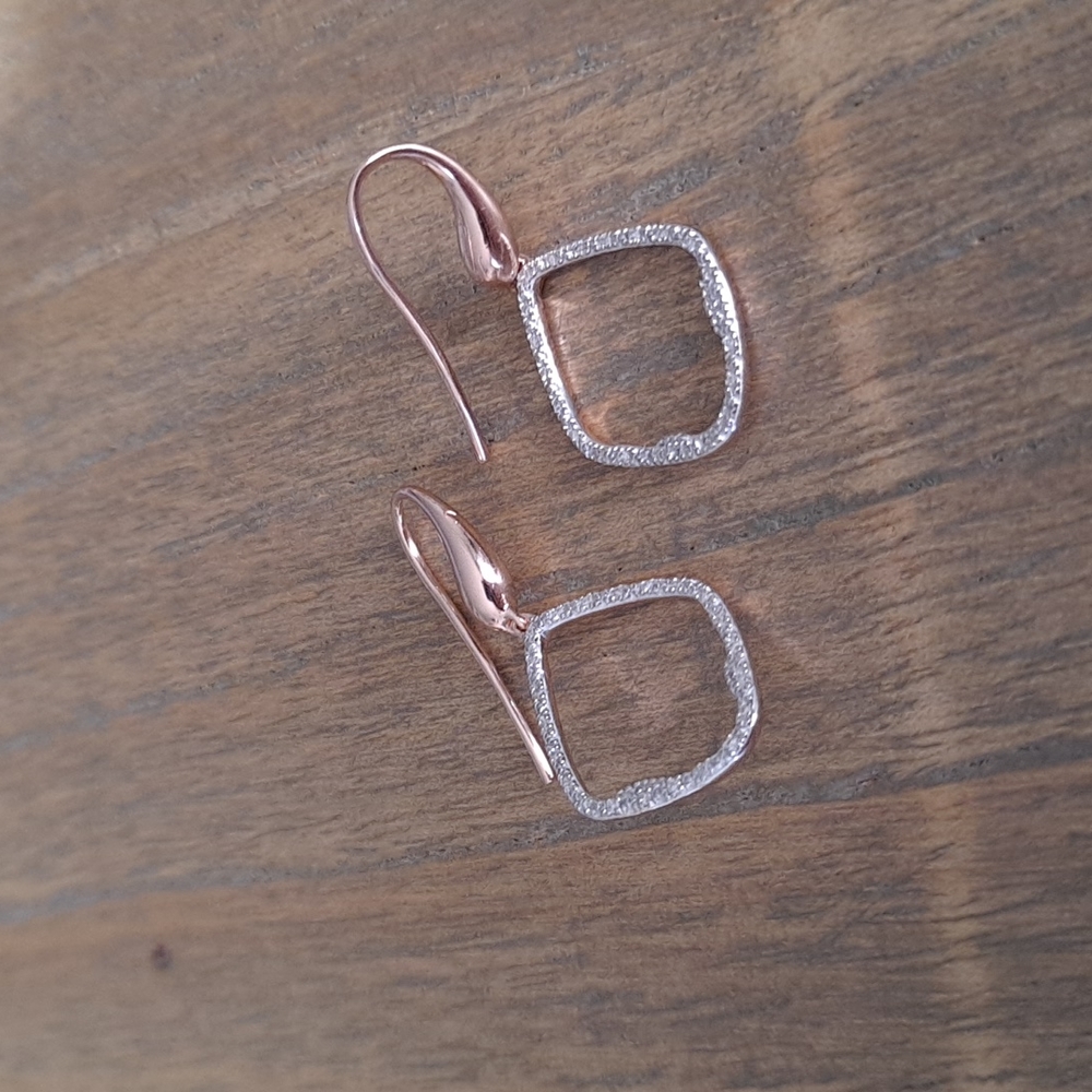 NWT Monica Vinader Riva Kite diamond hoop earrings - Picture 2 of 16